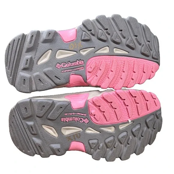 Columbia Kids Newton Ridge Amped Hiking Boots Sz 9 Gray Pink Omni-Shield Hiking - Picture 8 of 8